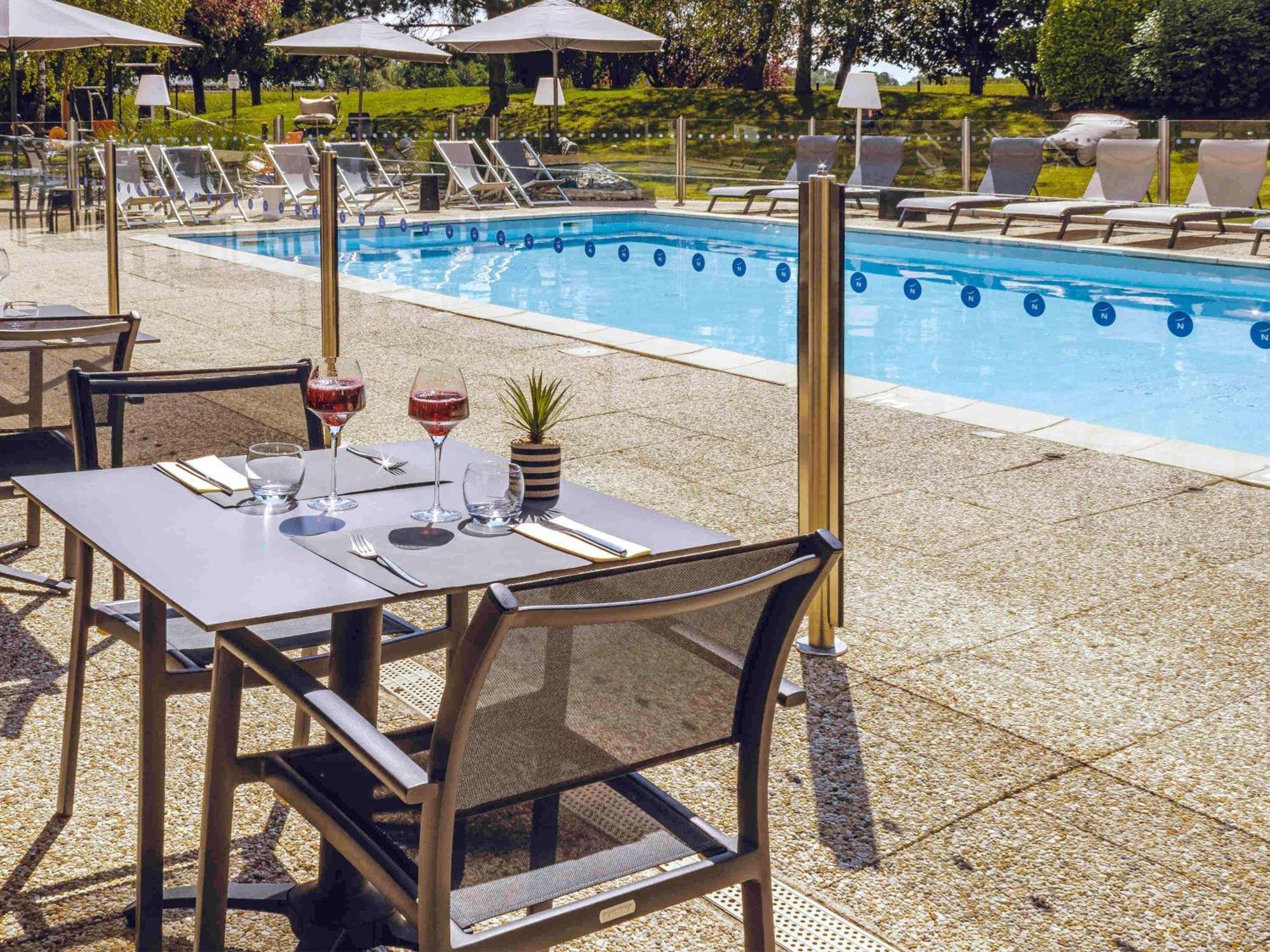 Novotel Beaune Esterno foto